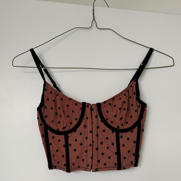 Urban Outfitters out from under corset - Picture 1 of 3